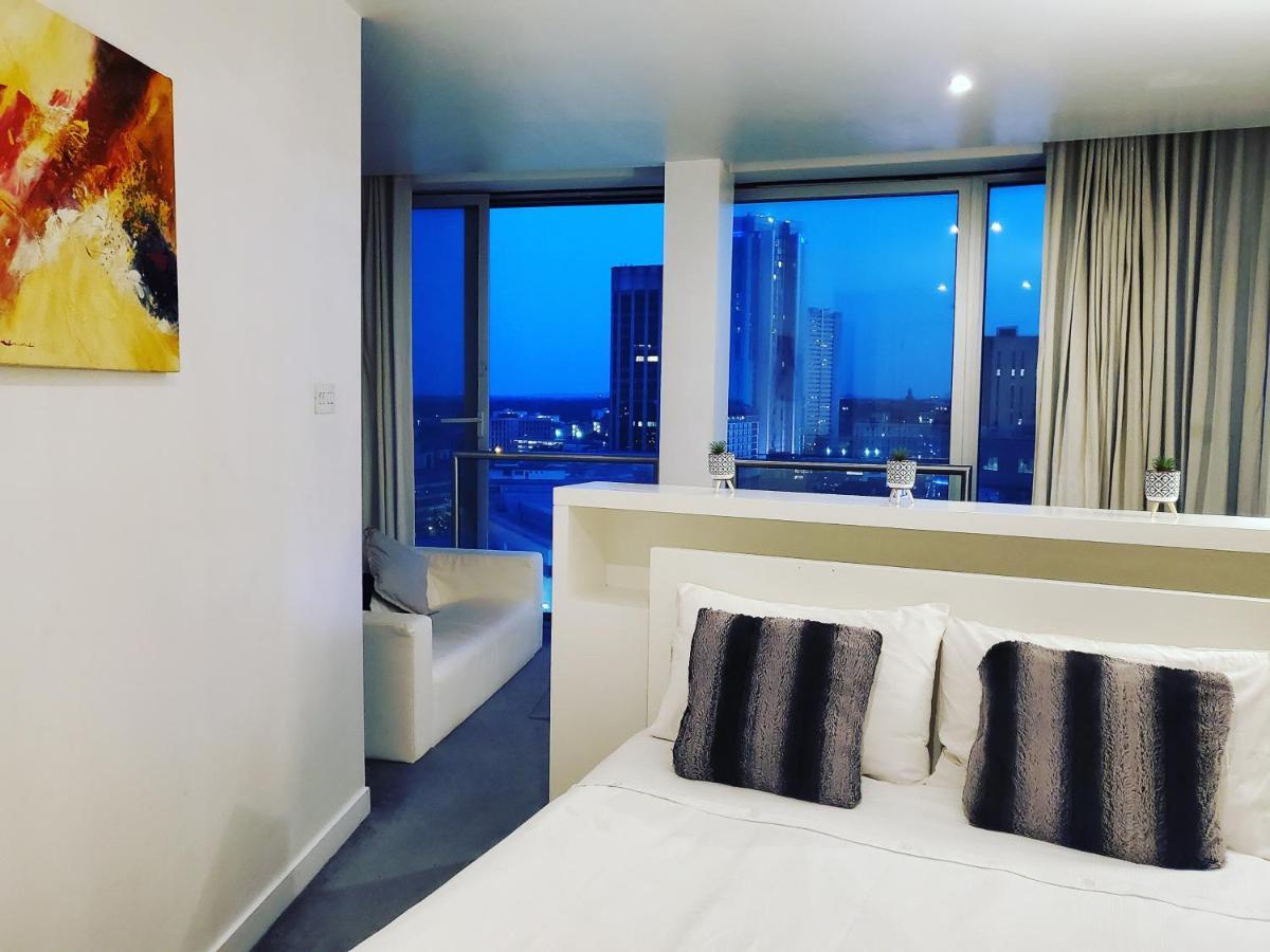 Cityscape Apartment In Birmingham With Self Checkin Экстерьер фото