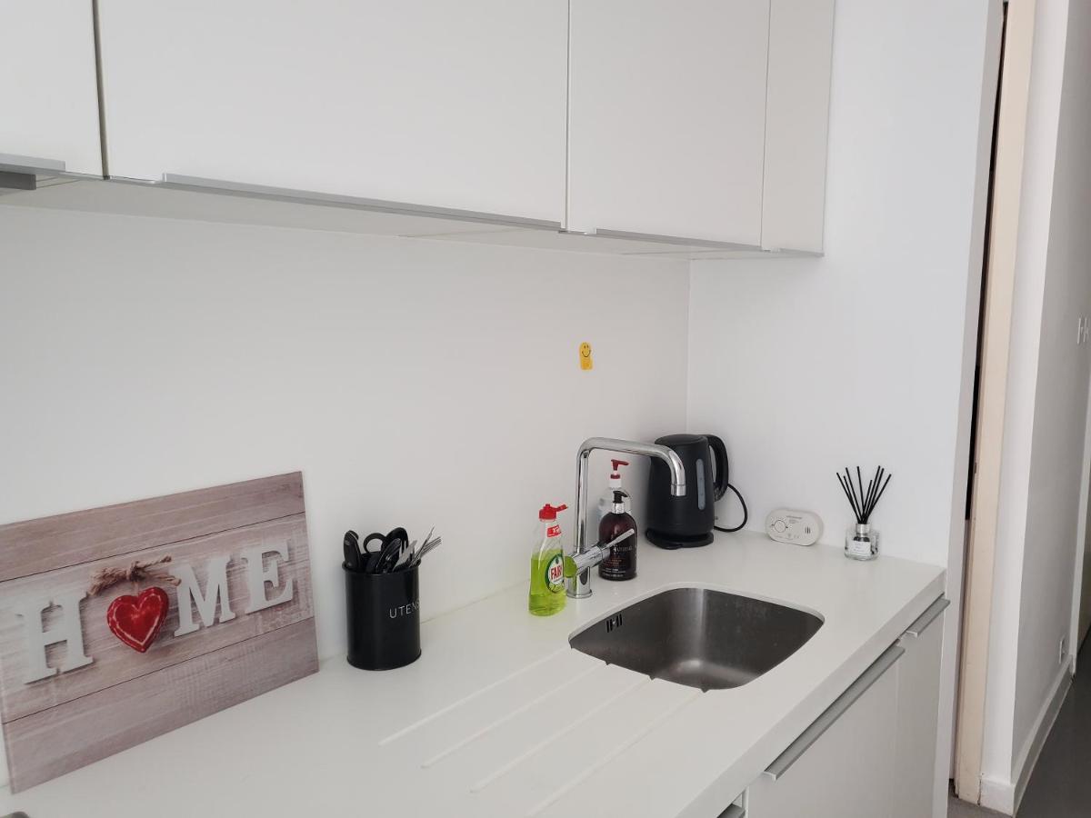 Cityscape Apartment In Birmingham With Self Checkin Экстерьер фото