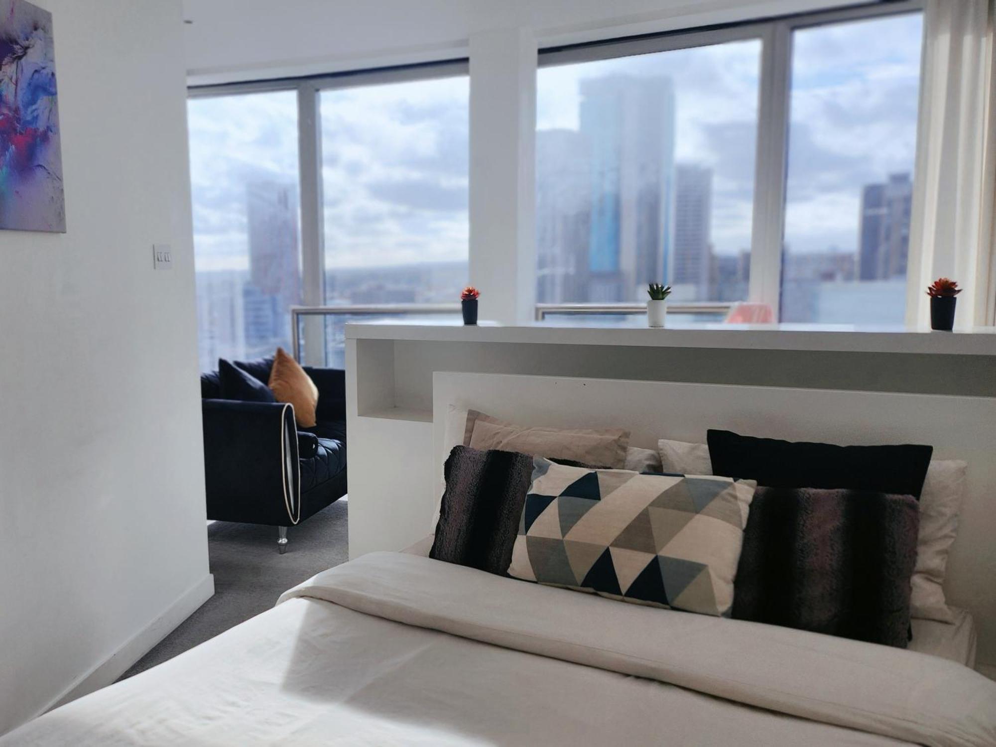 Cityscape Apartment In Birmingham With Self Checkin Экстерьер фото